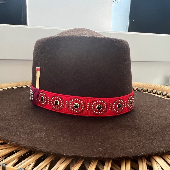Handmade Wool/Felt Cowboy/Sombrero Hat- Brown/Red Studded Ribbon - Size 57/7 1/8 - Picture 8 of 14